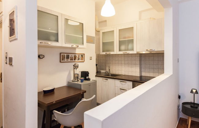 Vironas Chic Sleek Modern Studio - Foto 12