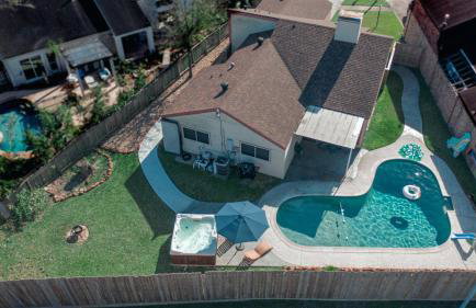 HoustonGem Private Pool & Hot Tub 20 Min to DT - Foto 1