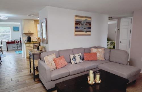 Heated & Screened in Pool - Photo 21