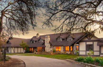 Cathedral by AvantStay Charming Secluded Estate w Sauna Pool Table Views of the Rolling Hills - Foto 8