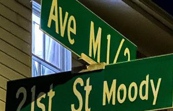 4BR Boutique Coastal Home, Walk to Beach and The Strand, Sleeps 10 - Foto 76