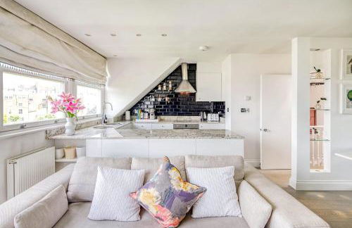 The Luxury 'Treehouse' - One bed Little Venice - Photo 1