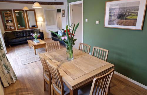 Cowman's Cottage - Photo 7