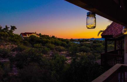 Pool-side Villa with Perfect Views - Foto 4