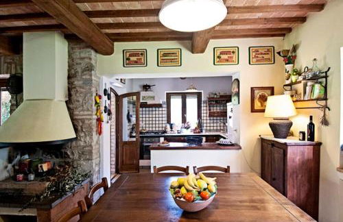 Villa I Camini - Outbuilding, dependance - Swimming pool - Garden - BBQ and fireplaces - Soccer field - Foto 25