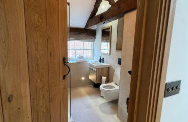 The Menagerie - Photo 7