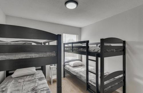 The Prestige Poolside Escape - 5BR with Cinema & Gaming - Foto 30