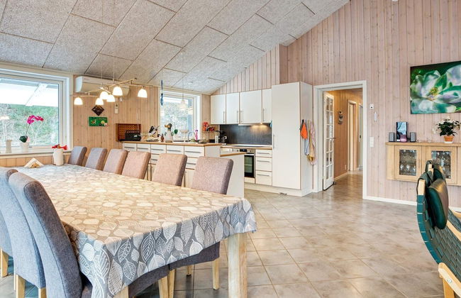 10 Person Holiday Home in Farevejle - Foto 13