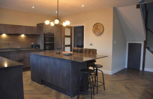 The Bunkhouse - 2 bedroom home with parking - Foto 3