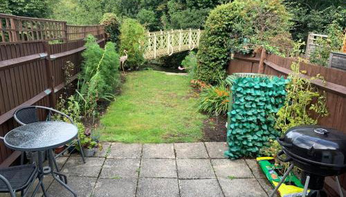 Lovely riverside cottage, Weybridge, Surrey - Foto 3