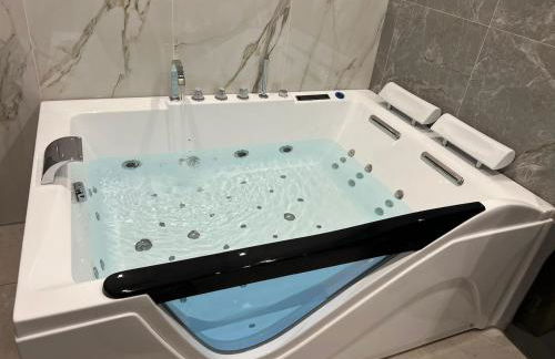 Spacious and modern loft with Balneo space - Photo 8