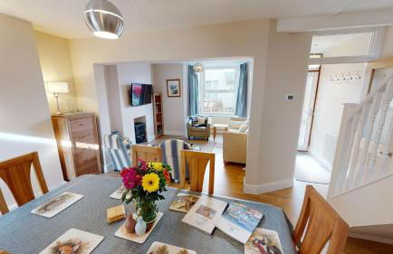 Holmdean Cottage - Photo 1