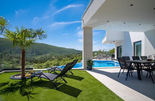 Villa Top Hill, heated infinity pool, Jacuzzi, Sauna, 5 en-suite bedrooms, a Media room - Foto 3