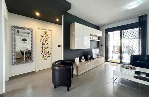 Oasis Beach nice ground floor bungalow overlooking the pool and garden - Foto 3