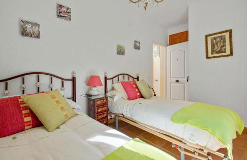 Charming villa in Sanlúcar de Barrameda with private pool - Photo 18