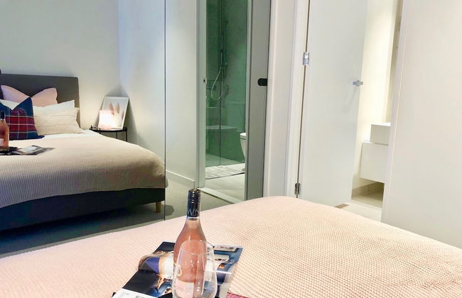 Deluxe and Brand New Lakeside Apartment - Foto 2