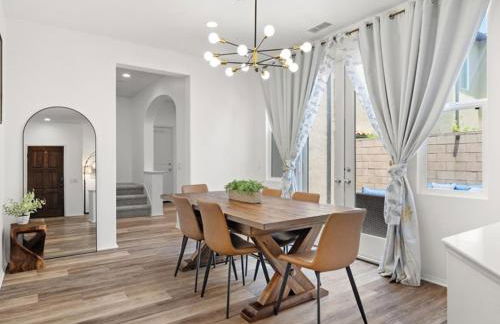 Irvine Inn Love - Lovely Furnished 3-bed Home in Woodbury - Foto 8