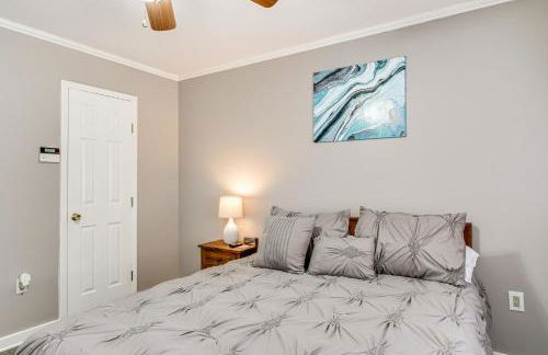 Spacious Home with Patio Near SC State and Claflin - Foto 9