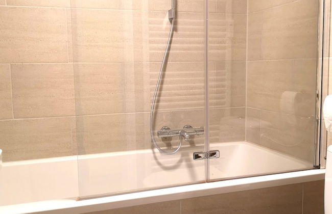 Family Suites & Parking - Foto 36