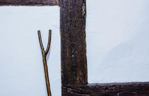 Thursdays Corner Tudor Cottage - Foto 19