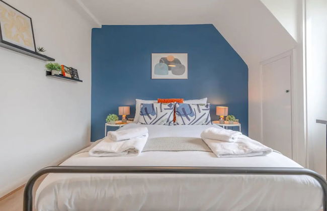 Central 3 Bedroom House With Garden - Foto 6