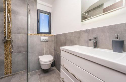 JamC Dream Familientraum direkt am Meer mit beheiztem Pool - Photo 38