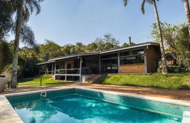 Casa térrea de alto padrão com piscina e cozinha de cinema na Granja Viana - Foto 12