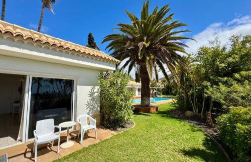 Villa Casa Lilo, en jardin grande,con una gran piscina, con pérgola y barbacoa - Foto 28