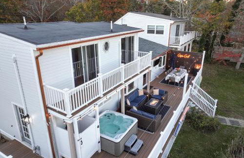 Waterfront Escape HotTub, Pets OK, Pool Table - Foto 1