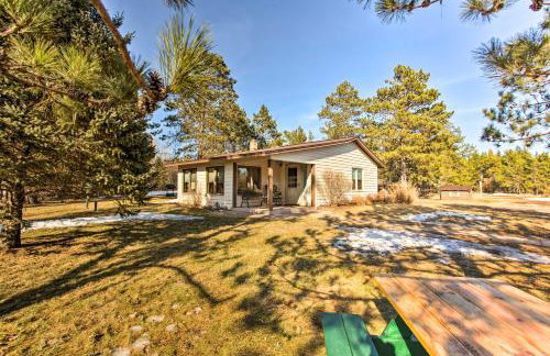 Fish and Hike Wooded Cabin 9 Mi to Lake Nebagamon! - Foto 23