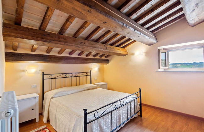 Beautiful Villa in Belforte All'isauro With Swimming Pool - Foto 15