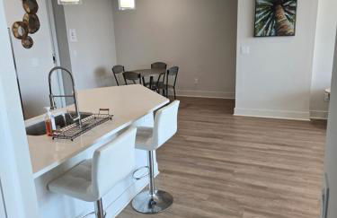 2bdrm/2 King beds/1Air mattress - Photo 3