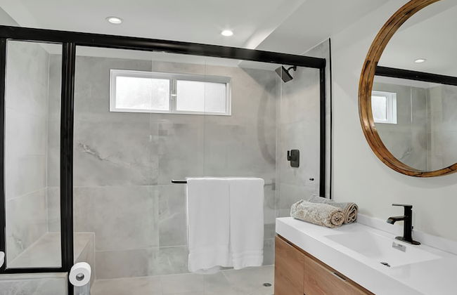 Brand-New Chic Nest In Prime Location - Foto 10