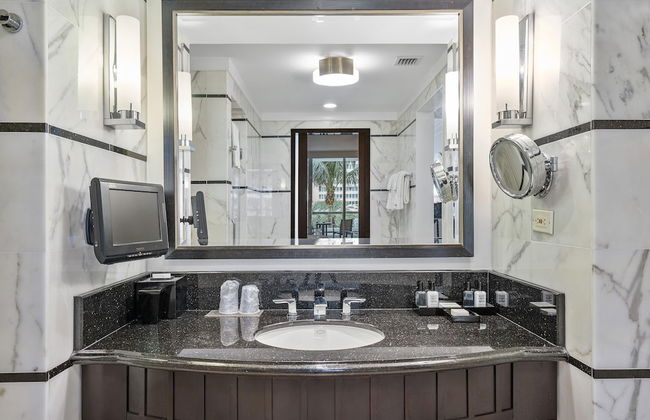 Junior Suite 1 At Sorrento S- Fontainebleau Miami Beach Studio Bedroom Home by RedAwning - Foto 11