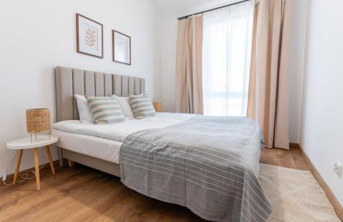 LUBAVA apartment z garażem podziemnym i klimatyzacją, Netflix, TV55', winda - Foto 4