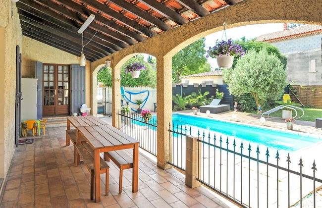 Holiday Home in Orange With Private Pool - Foto 15
