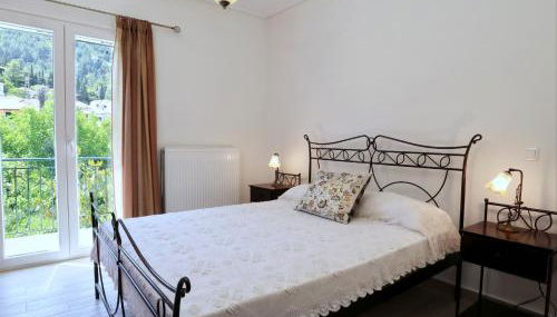 Gloria's House - Photo 3