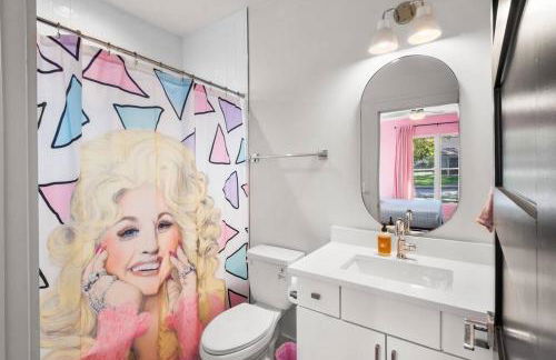 Ultimate Bach 10min to DT IG Walls Every Room - Foto 15