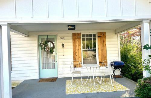 Downtown Gem- Walking Distance to Newton Square - Photo 18