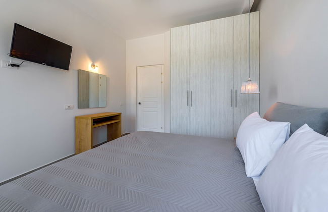 Alonaki Apartments - Photo 18