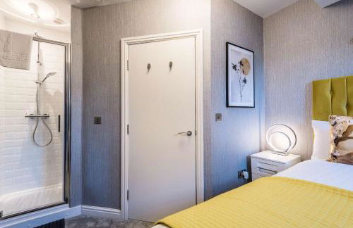 3BR Georgian Quarter Coach Houses - Private Parking - Foto 17