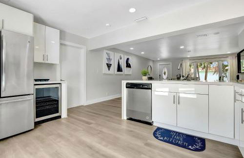 Fort Lauderdale Tropical Oasis Pool Retreat - Photo 14