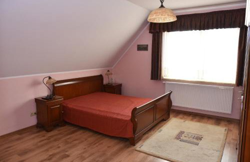 Dom z widokiem na jezioro i domek nad jeziorem - Foto 37