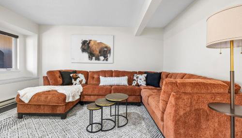 Buffalo Ridge - Hot Tub & Walk to Downtown - Foto 5