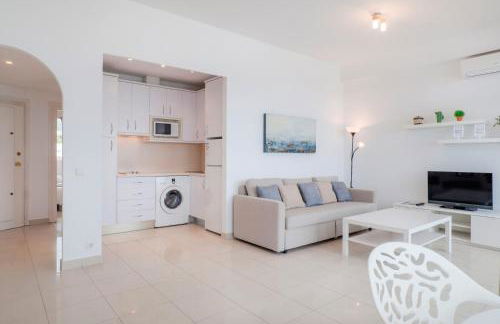 Skol Sea Views Apartments - Photo 18