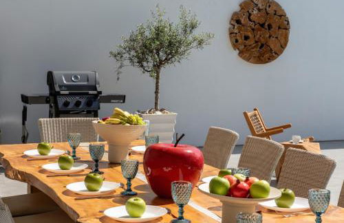 Hypnosis Beachside Villa with Private Heated Pool - Photo 10