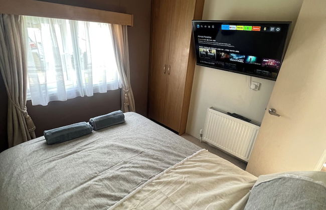 Lovely 2-bed Cabin in Birchington - Foto 3