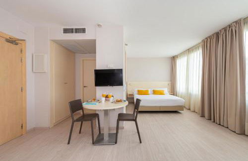 Atenea Park - Suites Apartments - Photo 134