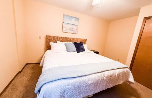 Lakefront-4BD3BA-Sleeps 12PP - Photo 11