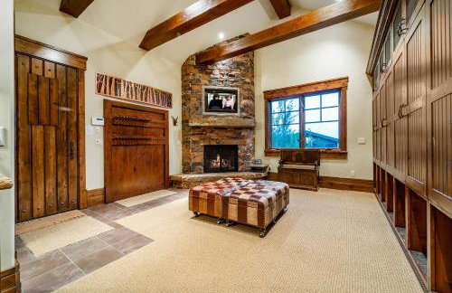 8 Bedroom Deer Valley Masterpiece with endless views. Theater hot tub game room ski-inout - Photo 35